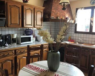 Appartement charmant Lourdes Jardin - Lourdes - Kitchen