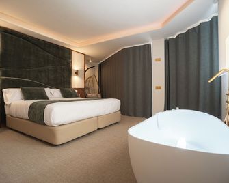 Hospedium Hotel A Mar - Villafranca de los Barros - Спальня