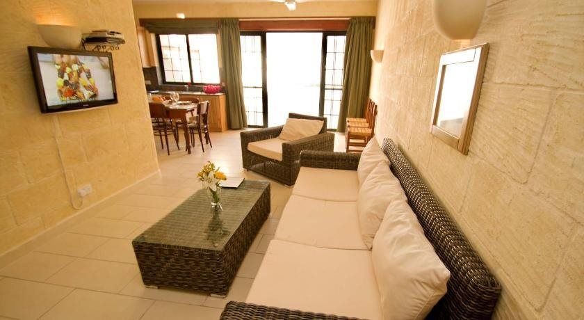 Casa Sammy - Victoria - Living room