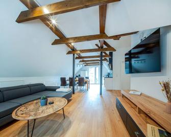 Ferienwohnung auf Zürns Hoff - Ottersberg - Sala de estar