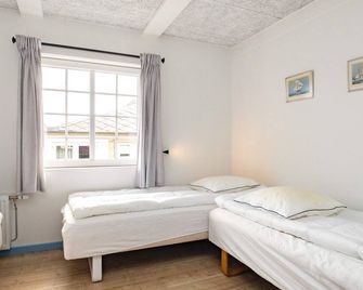 10 person holiday home in Marstal - Marstal - Habitación