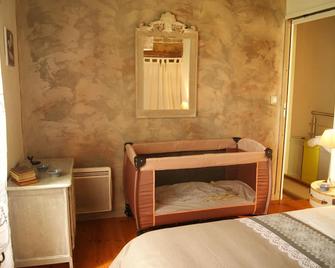 Maison Marianne et sa Piscine dans le Périgord - La Bachellerie - Habitación