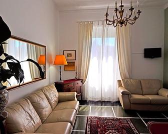 Locanda Villa Moderna - Genoa - Living room