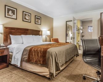 كومفرت إن سانتا كروث نورث - سانتا كروز (كاليفورنيا) - غرفة نوم