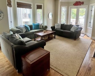 Beautiful Lake Hartwell getaway near Anderson, Clemson and I-85 - Anderson - Huiskamer