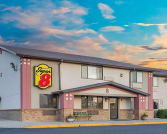 Super 8 by Wyndham Winnemucca NV - Winnemucca - Building