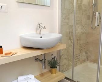 Vicolo Fiore Affittacamere - Matera - Bathroom