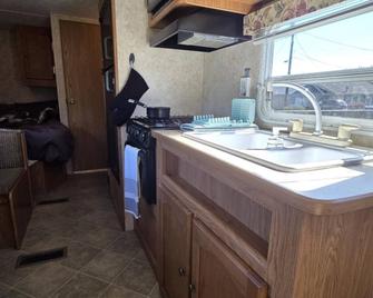 Cozy RV in the Middle of Forks 3 blocks from main Street - Forks - Cuisine