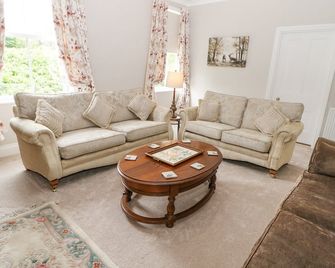 North Farm - Stockton-on-Tees - Living room