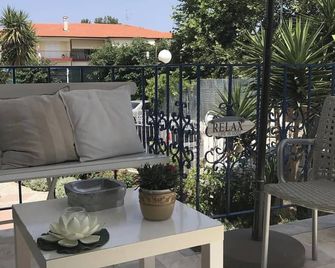 Victor Eleni Hotel - Chaniotis - Balcón