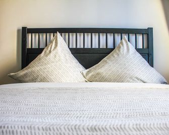 Exklusive 2 Zimmer Wohnung Mit Balkon In Top Lage! - Bremen - Yatak Odası