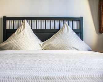 Exklusive 2 Zimmer Wohnung Mit Balkon In - Bremen - Schlafzimmer