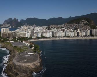 B&b Hotel Rio Copacabana Forte - Rio De Janeiro - Bâtiment