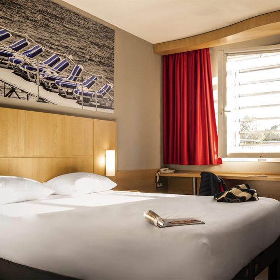 ibis Cannes Mandelieu image 1