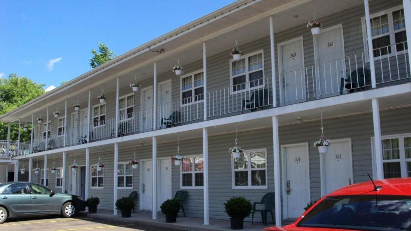 Midtown Motel & Suites