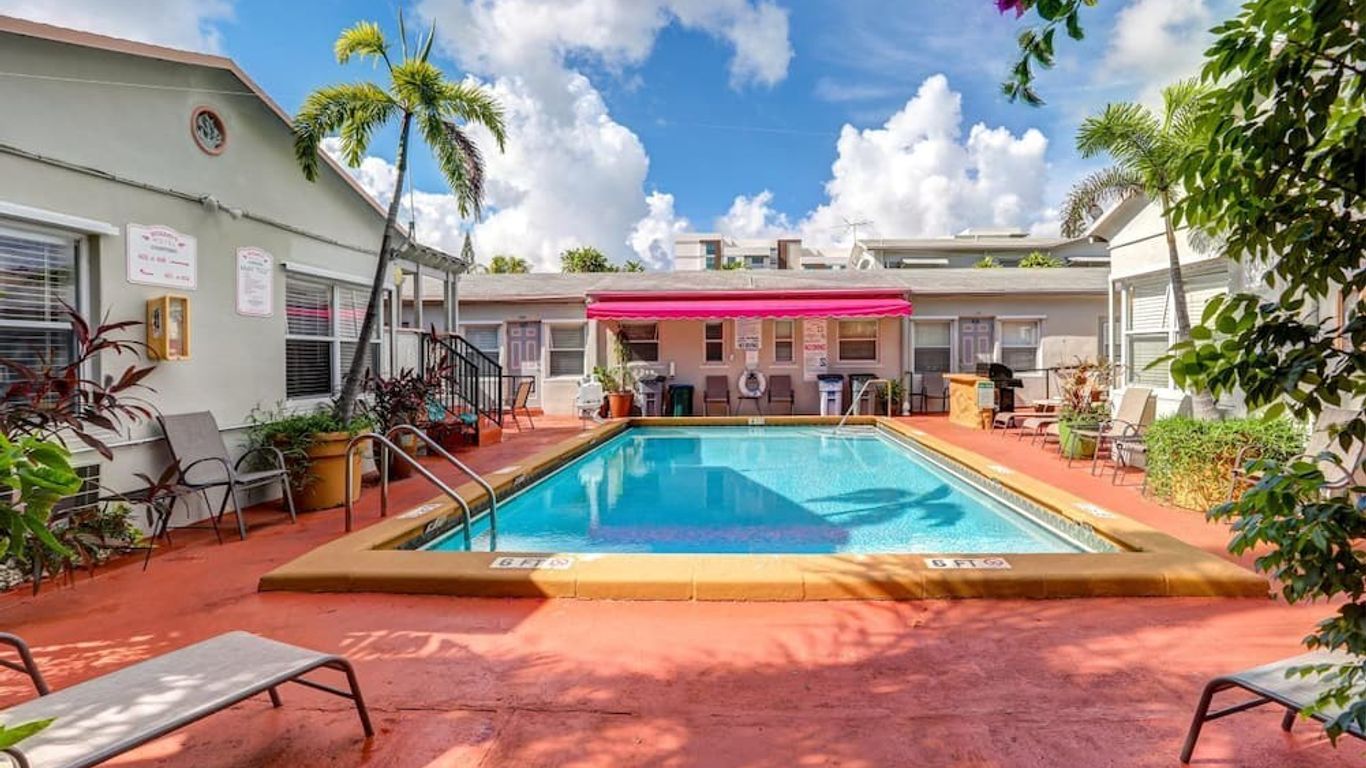 ริชาร์ดสโมเทล คอร์ทยาร์ด