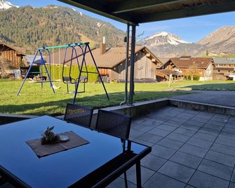 Apartment Simone - Apartment Simone - Schoppernau - Innenhof