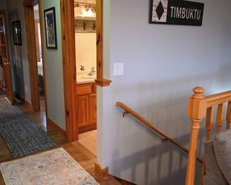 Ski-In/ Ski-Out, 2-Story Condo @ Jay Peak Resort W/ Outdoor Hot Tub - Jay - Stairs