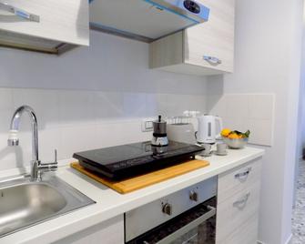 Treehouse - Bari - Cucina