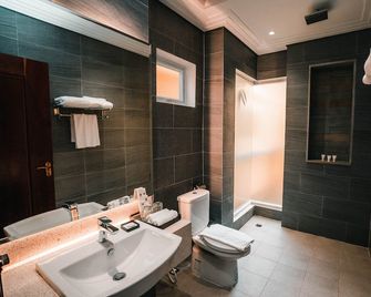 Sokchea Kampot Hotel - 貢布 - 浴室