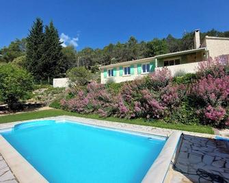 Villa spacieuse à Saint-Nazaire avec piscine privée - Saint-Nazaire - Piscina