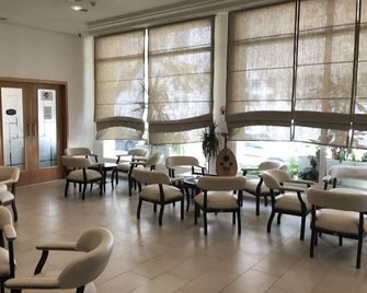 Hotel Al Karmel - Túnez - Lounge