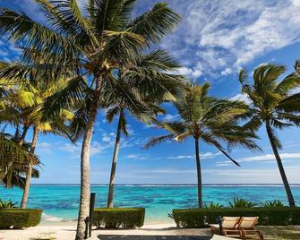 Motu Beachfront Art Villas - Rarotonga - Beach