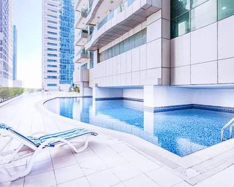 Hawana Hostel - Dubái - Piscina