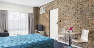Marion Motel And Apartments - Adelaide - Bedroom