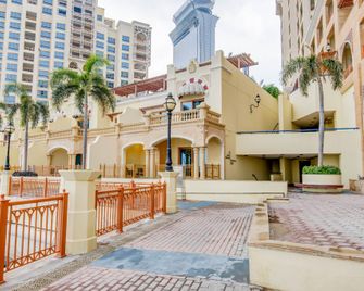 Globalstay. Luxury Townhouse With Sea View - Dubai - Building