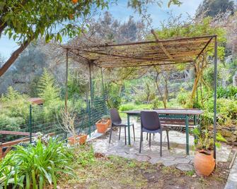 3 Bedroom Awesome Apartment In Camogli - Camogli - Patio