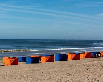 Wonderful Holiday Home in South Holland near Sea - Noordwijk - Plage
