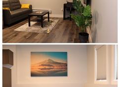 Dolce Casa@Sk: A Lovely 2 Bed Room gem you can call home. - Saskatoon - Living room