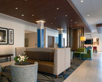 Holiday Inn Express & Suites Tulsa Downtown By IHG - Tulsa - Building