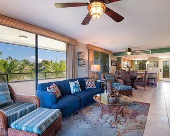 Holualoa Bay Villas 207 by Casago Kona - Huge Wraparound Deck to Enjoy - Kailua-Kona - Living room