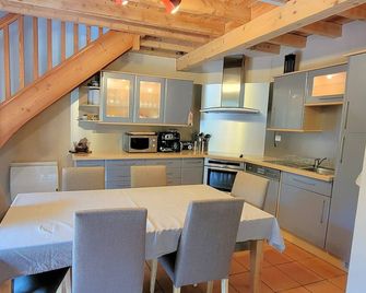 Mountain Home With Garden - 3 Br, 2 Ba, Veranda, Fireplace, Pet-Friendly - Saint-Michel-de-Chaillol - Cuisine