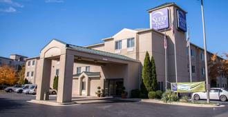 Sleep Inn & Suites at Concord Mills - Concord