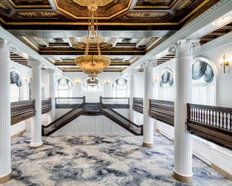 Amway Grand Plaza, Curio Collection by Hilton - Grand Rapids - Ingresso