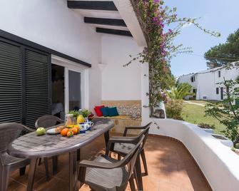 Cala Serena Beach 1 - Cala Ferrera - Parveke