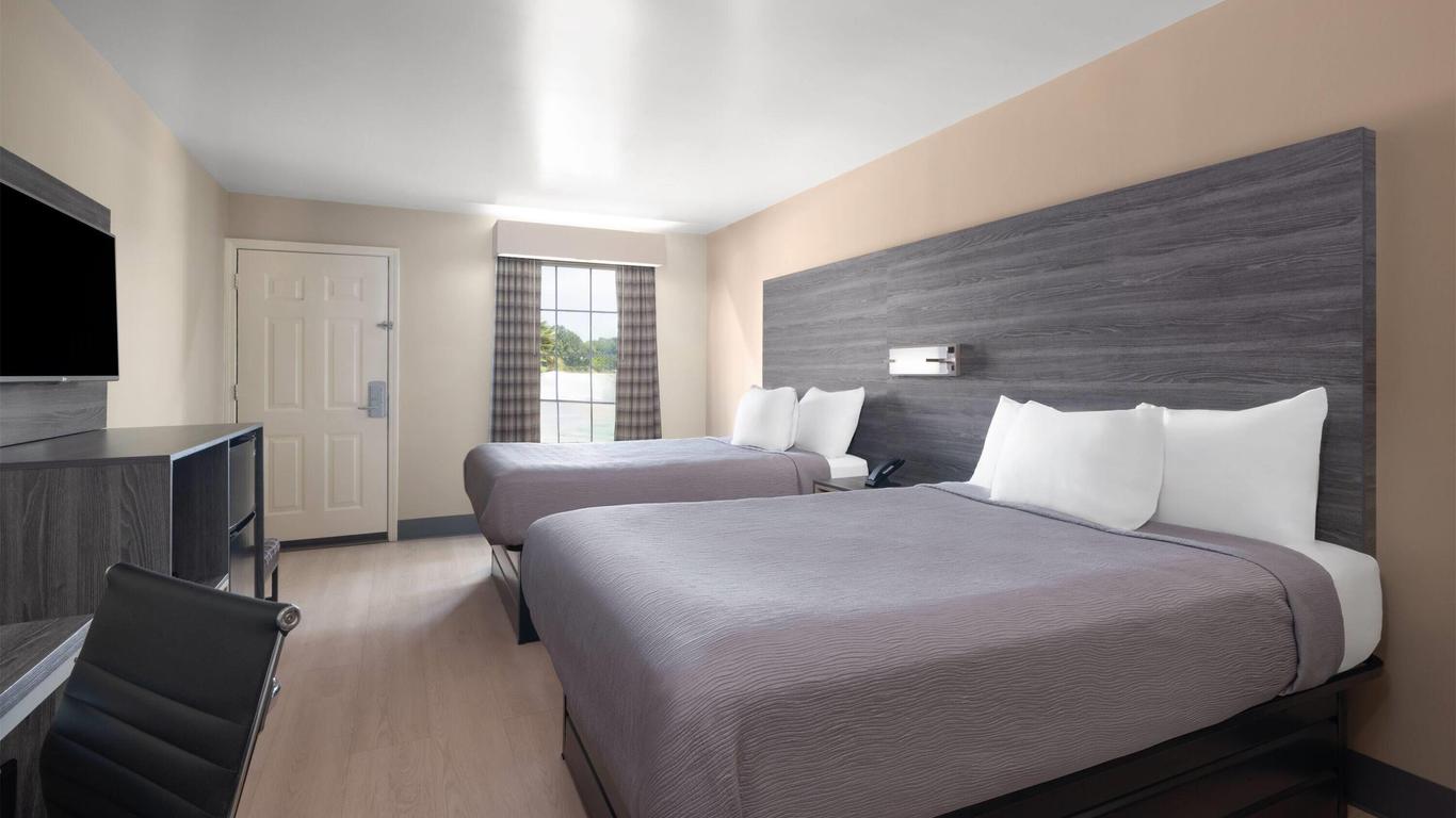 Baymont by Wyndham Commerce GA Near Tanger Outlets Mall