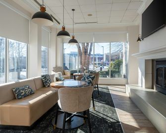 Hilton Garden Inn Auburn Riverwatch - Auburn - Лоббі