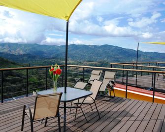 Barons Resort - Atenas - Balcón