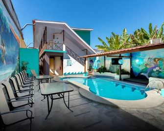 Hotel Poseidon - ג'אקו - בריכה