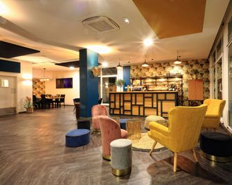 B&B HOTEL Chaumont - Chaumont - Restaurante