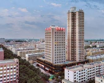 酒泉龙腾宾馆 - 酒泉 - 建築