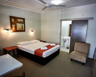 Anchorage Motor Inn - Caloundra - Bedroom