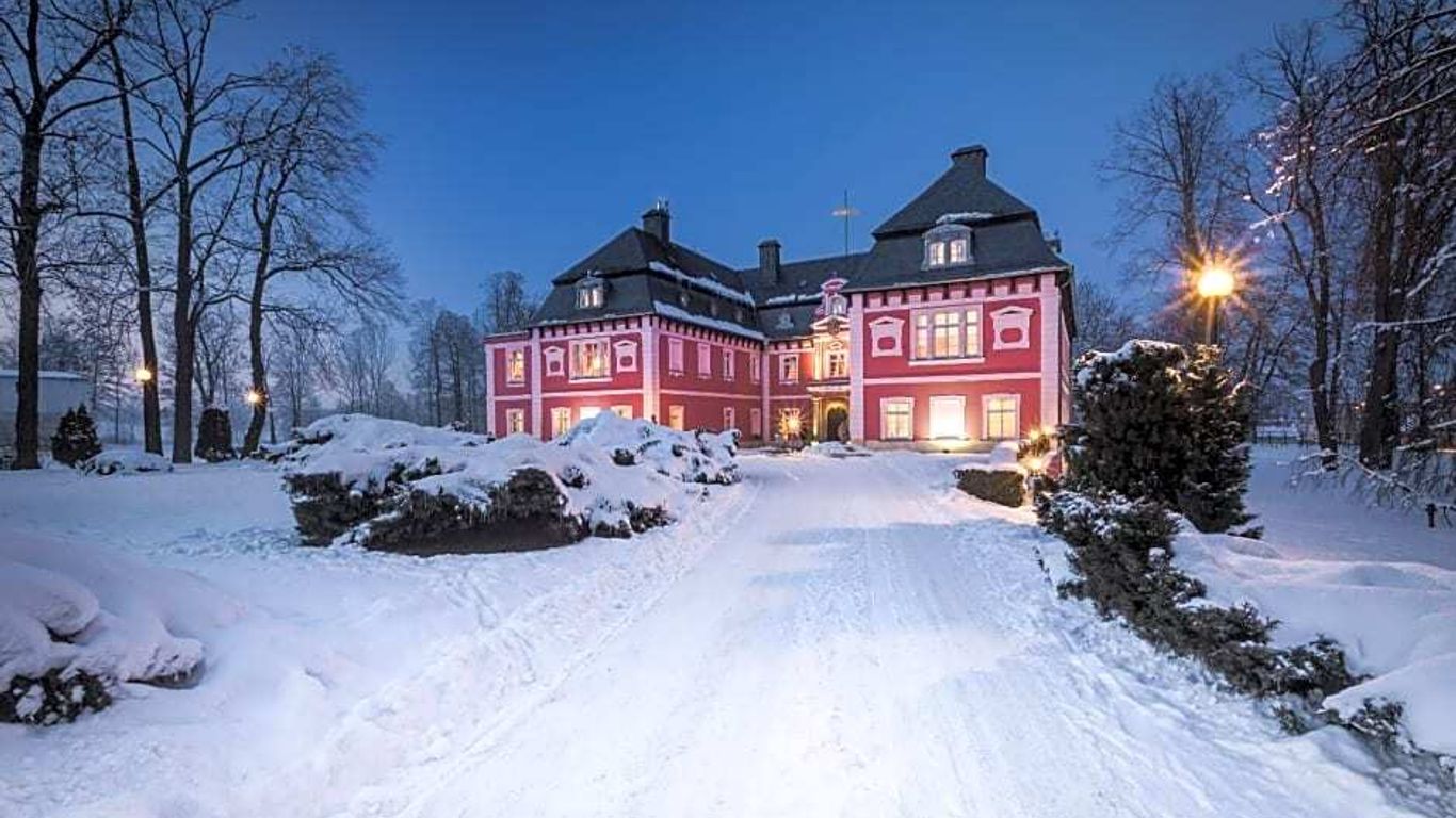 Palac Spiz Milkow Kolo Karpacza