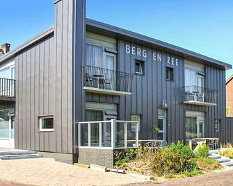 Gorgeous apartment in Bergen aan Zee - Bergen aan Zee - Building