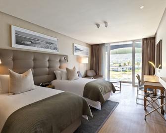 Krystal Beach Hotel - Gordon's Bay - Schlafzimmer