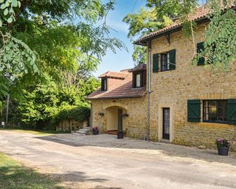 Lovely Home In Vitrac With Wifi - Vitrac - Building